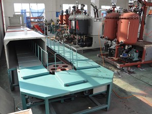 Máy tạo bọt đế & đế giày mềm Polyurethane